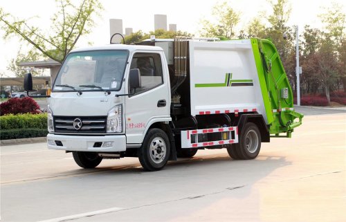 東風多利卡9方側(cè)裝壓縮式垃圾車